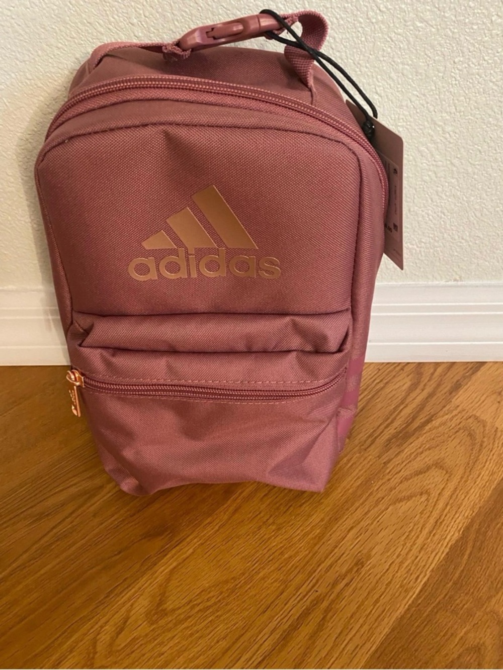 New adidas lunch bag in Dusty Rose with Gold Logo